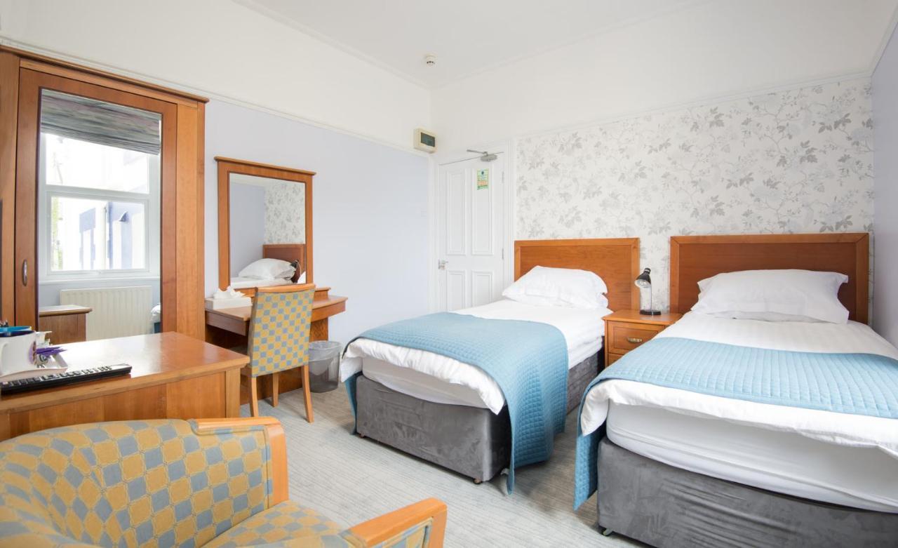 Gwesty Gadlys Hotel Кемайс Бей Екстериор снимка