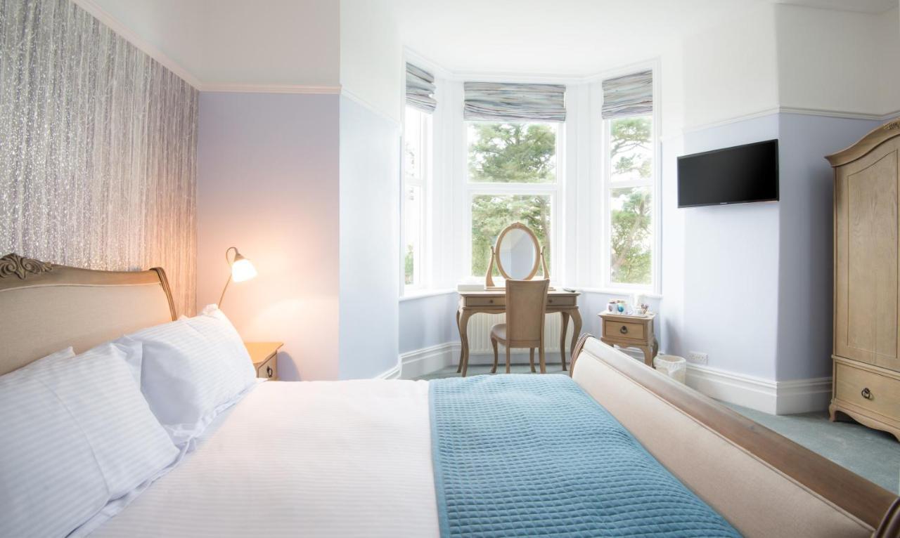Gwesty Gadlys Hotel Кемайс Бей Екстериор снимка