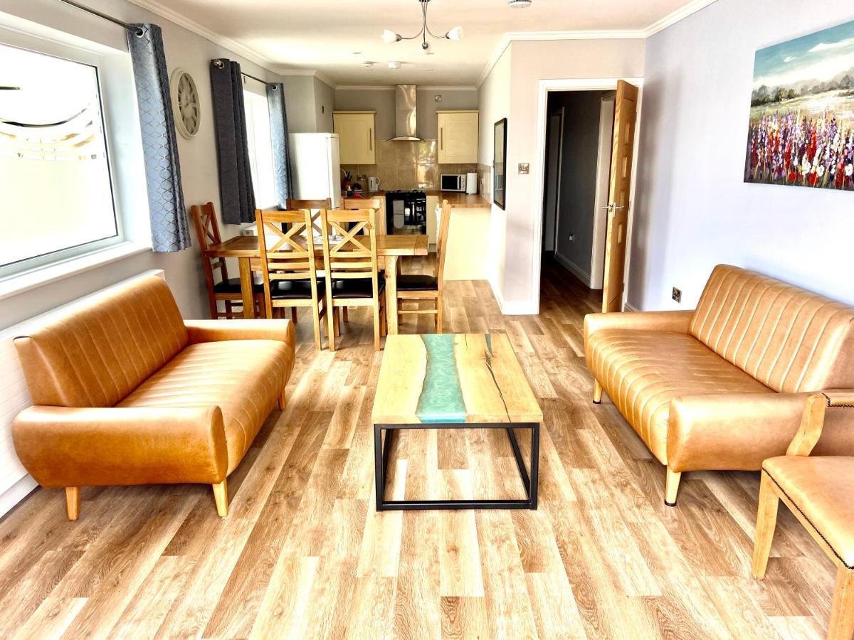 Gwesty Gadlys Hotel Кемайс Бей Екстериор снимка